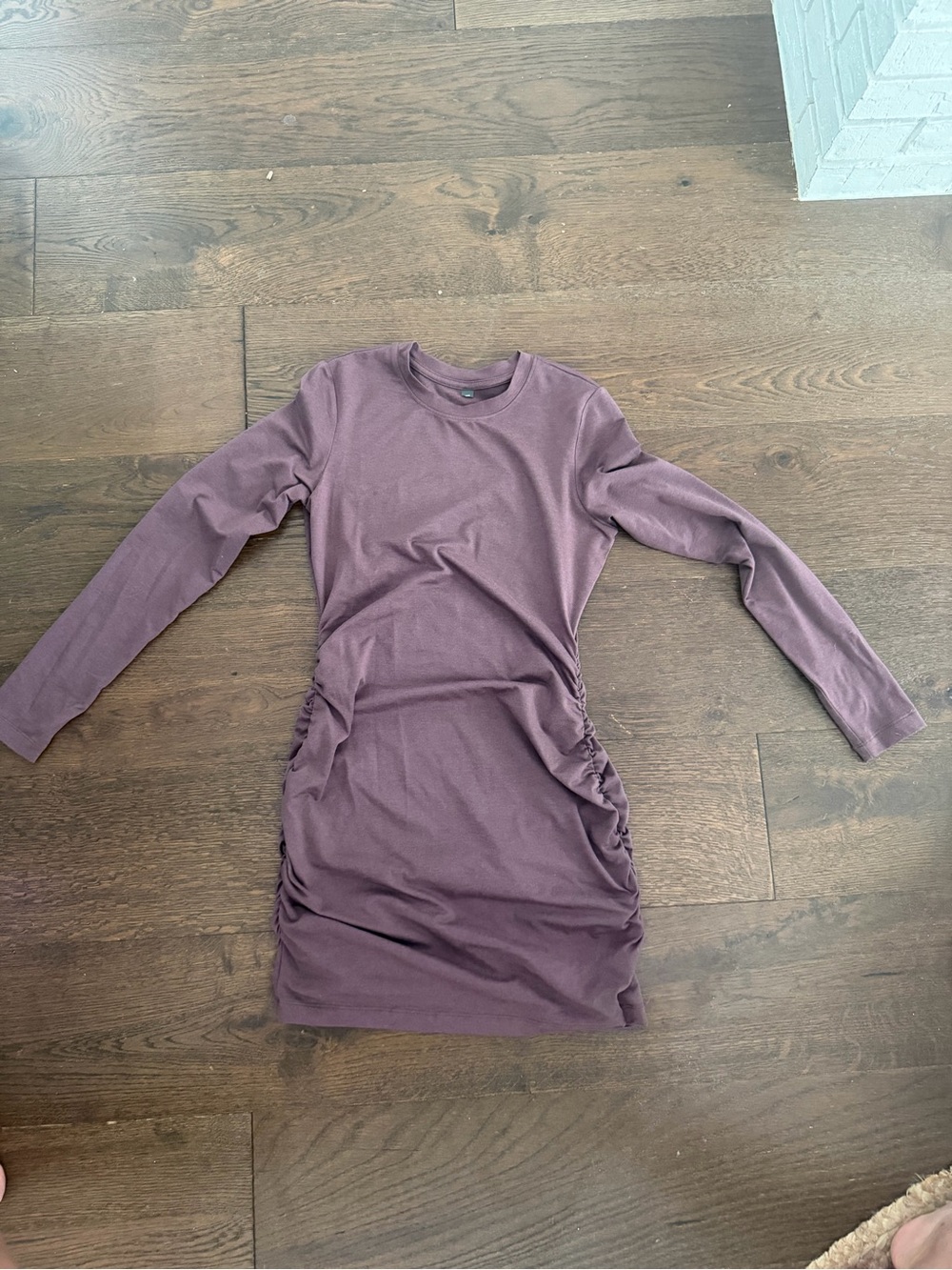 Lululemon Long Sleeve Ruched Side Bodycon Dress - Plum SOOOOO soft
